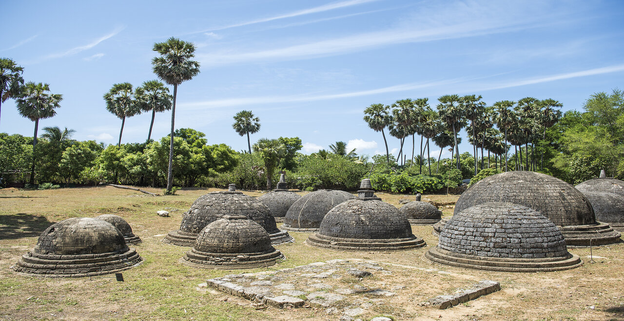 Kadurugoda Temple and ruins