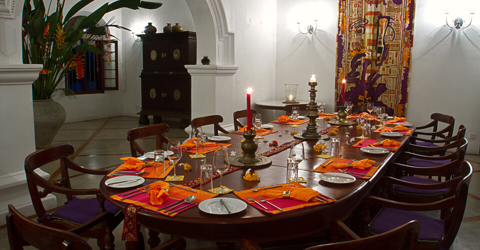 Kandy House Dining Table