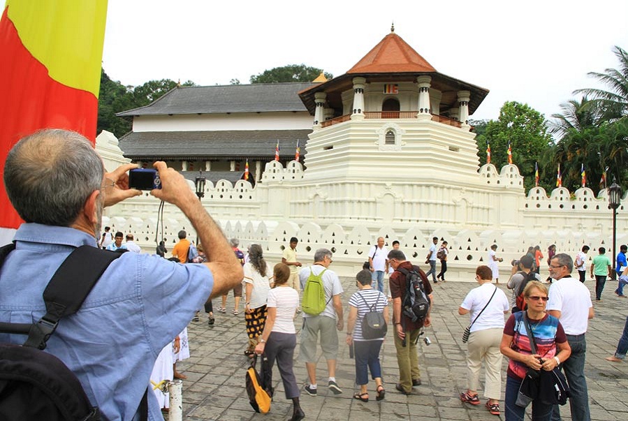 Temple of the Tooth in Kandy