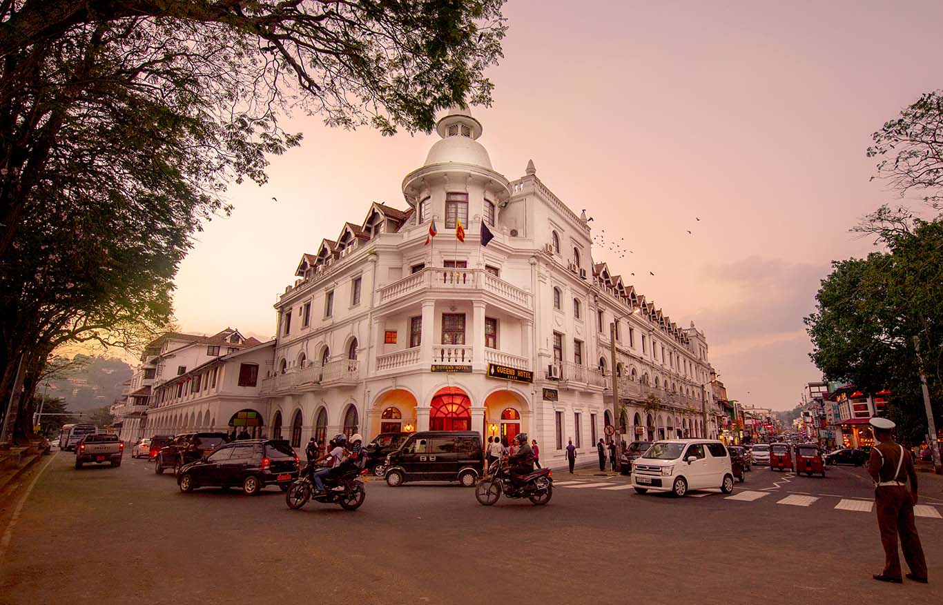 Queen's Hotel in Kandy