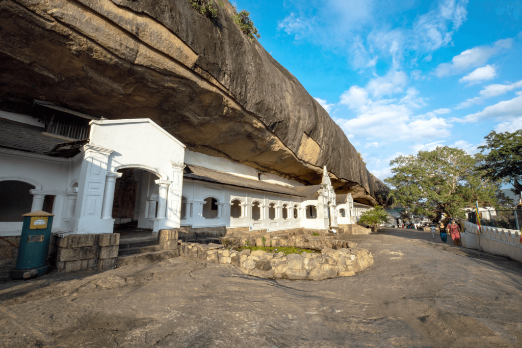 Dambulla Cave Temple