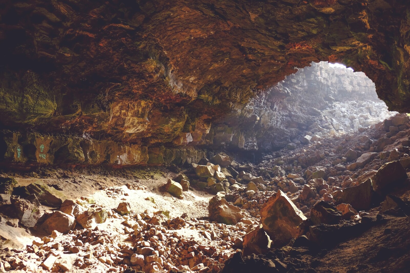 Andirilena cave