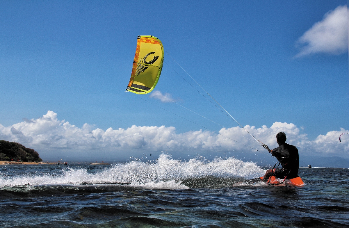 Kitesurfing in Sri Lanka