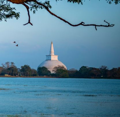 anuradhapura ruwanwelli stupa