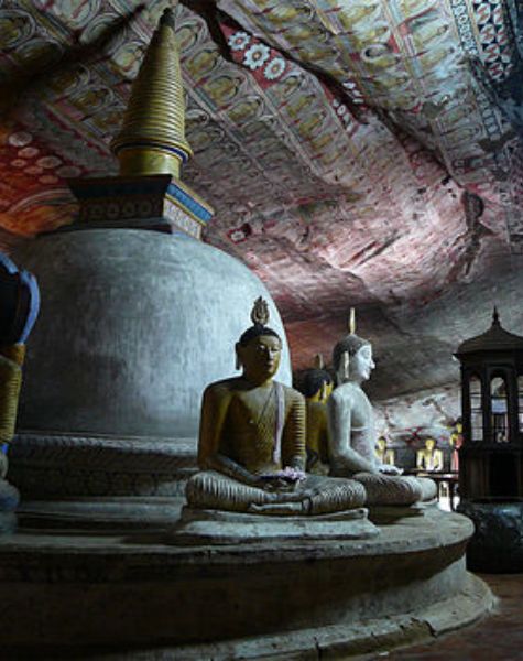 Rangiri Dambulla Cave Temple