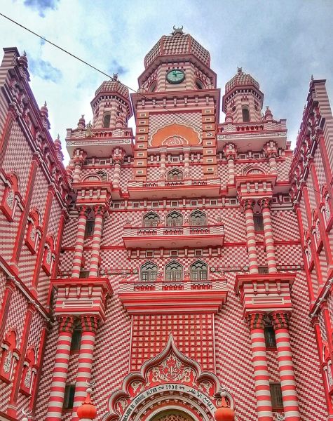 Red mosque colombo