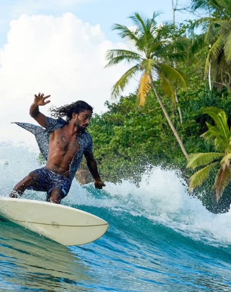 Surfing in Sri Lanka