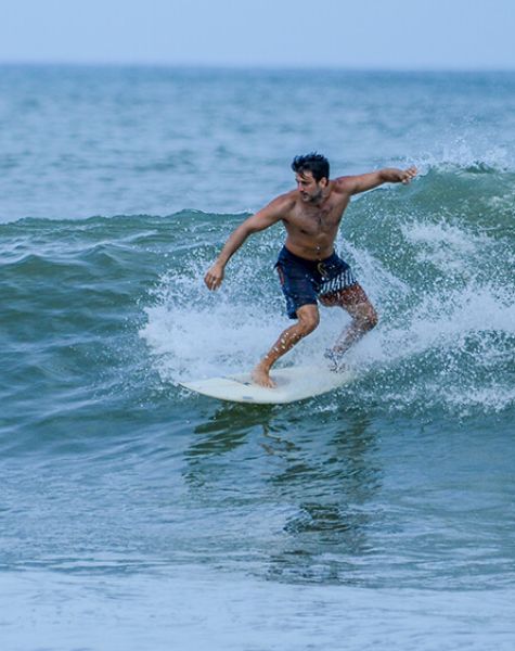 Surfing in Sri Lanka