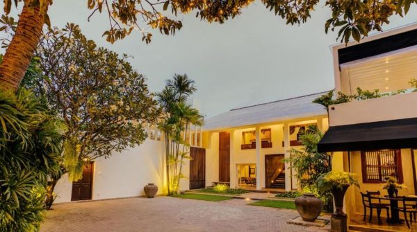 Taru Villa Lake Lodge