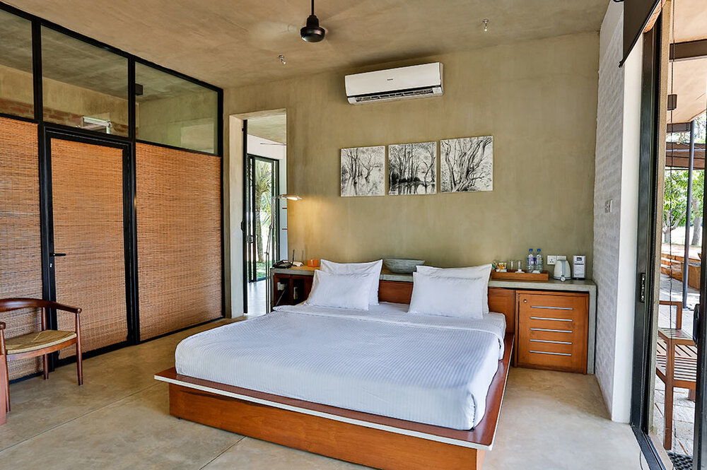 nika suite kalundewa retreat<br />
