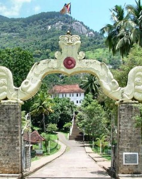 Aluvihare Rock Temple in Sri Lanka