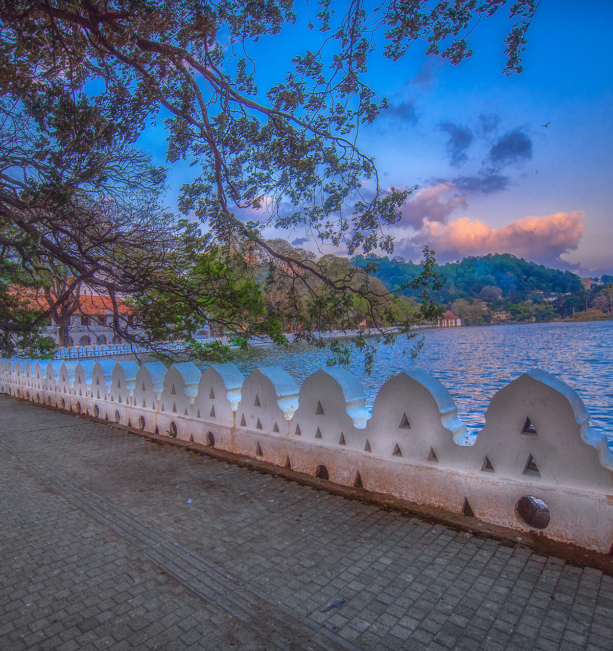 Kandy Lake