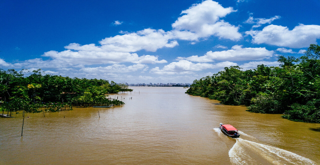 Pottuvil Lagoon