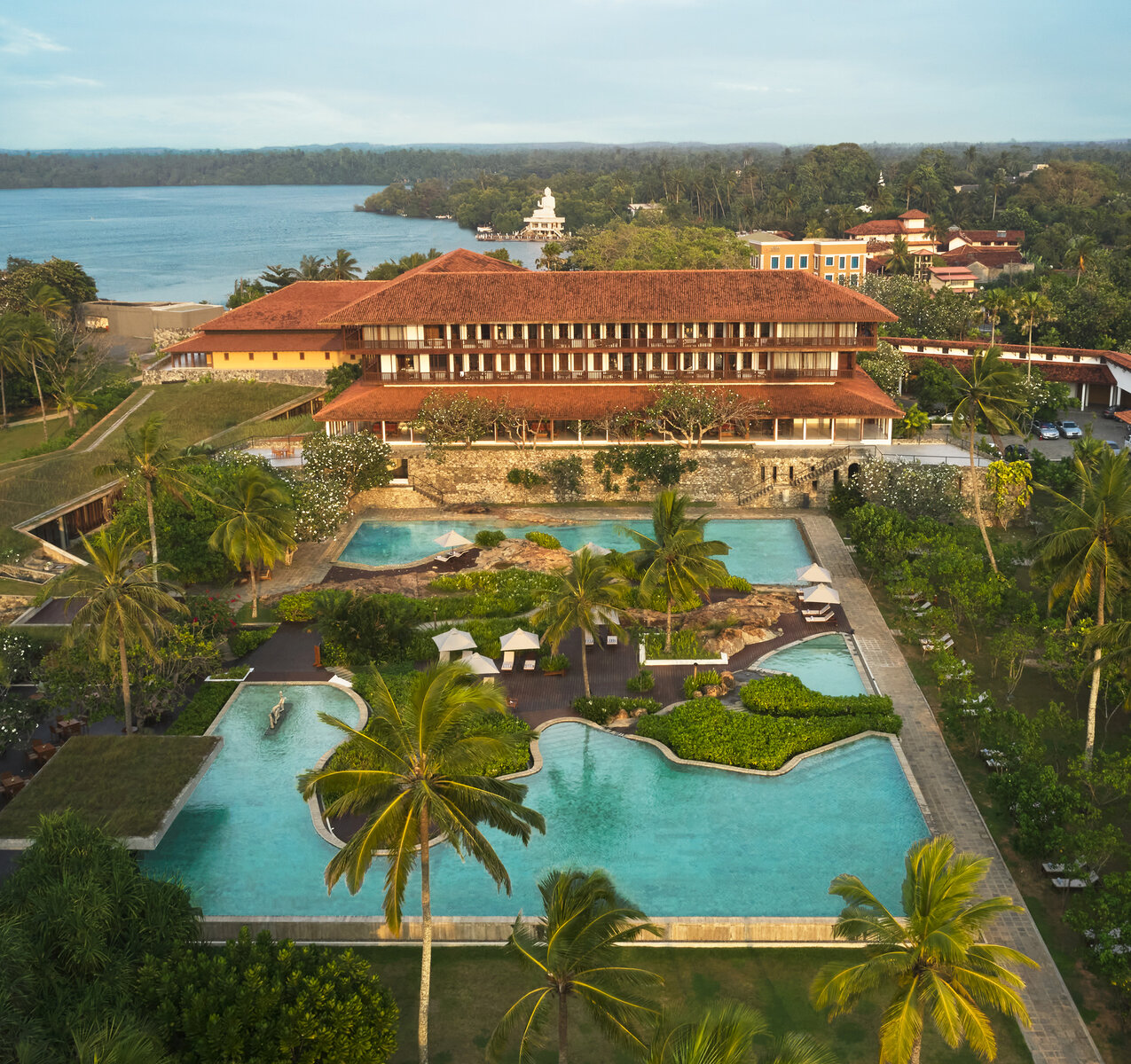 Cinnamon Bentota Beach