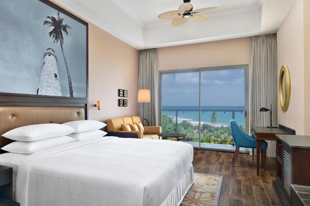 Guest room, 1 King, Ocean view