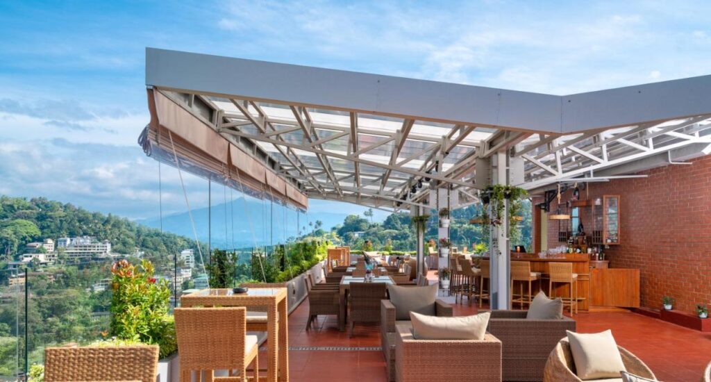 Grand Sky Lounge