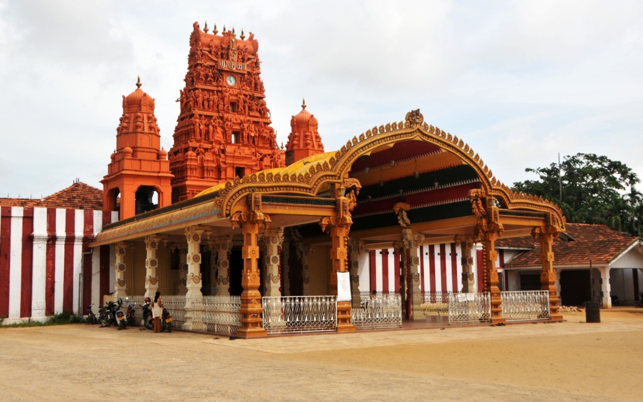 Nallur Kandasamy Kovil Sri Lanka