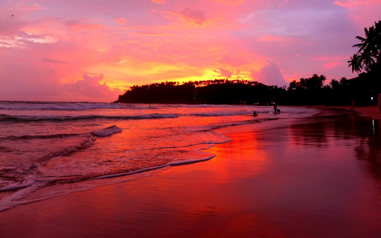 Sunsets at Mirissa beach