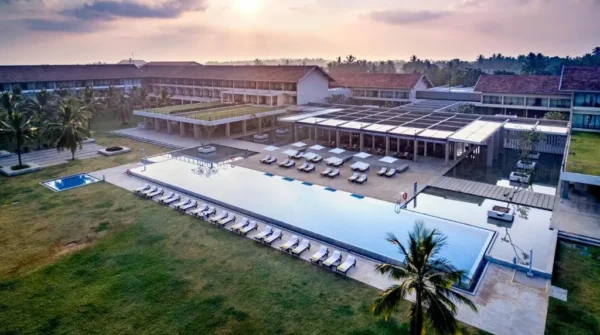 amaya beach pasikudah