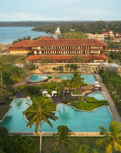 cinnomon beach bentota Colombo lotus tower