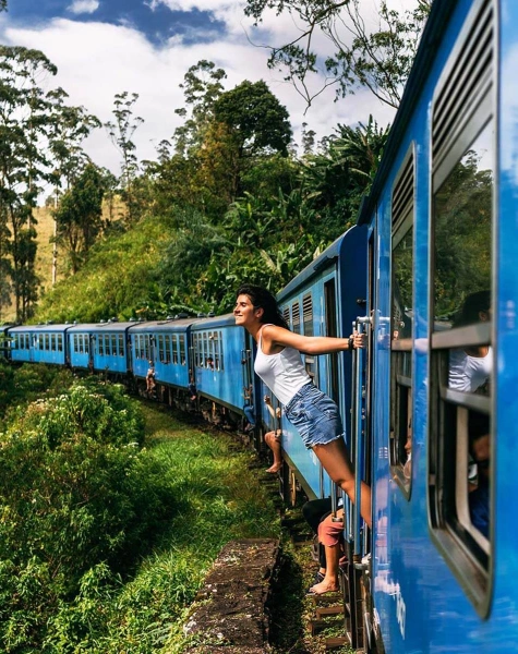 train ride in sri lanka